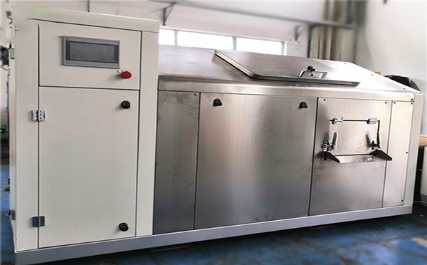 大型廚餘一色桃子在线视频